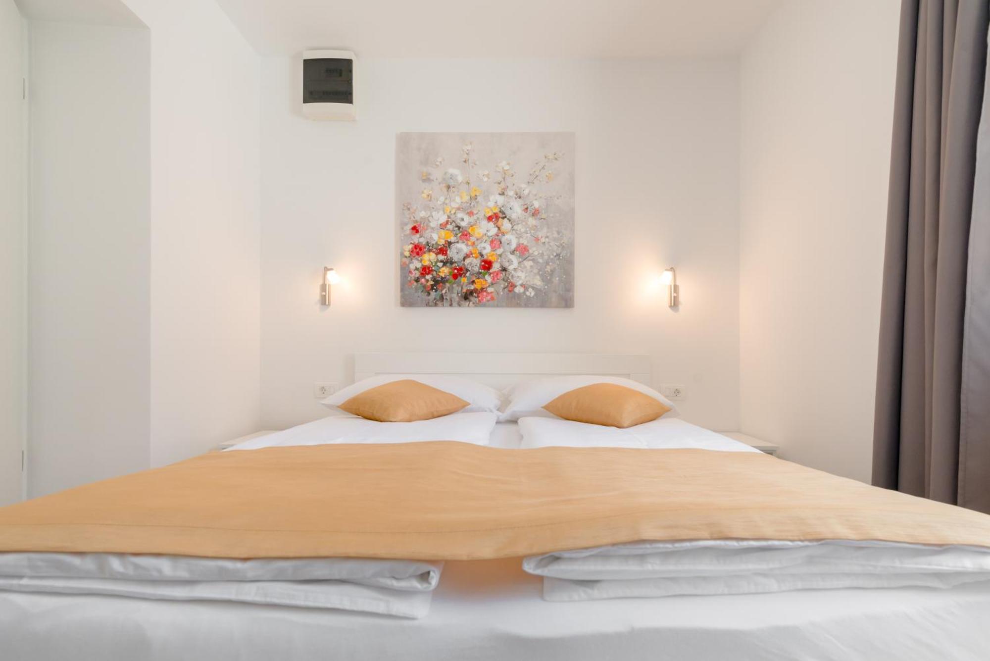Apartments Villa Tudor 1 赫瓦尔 外观 照片